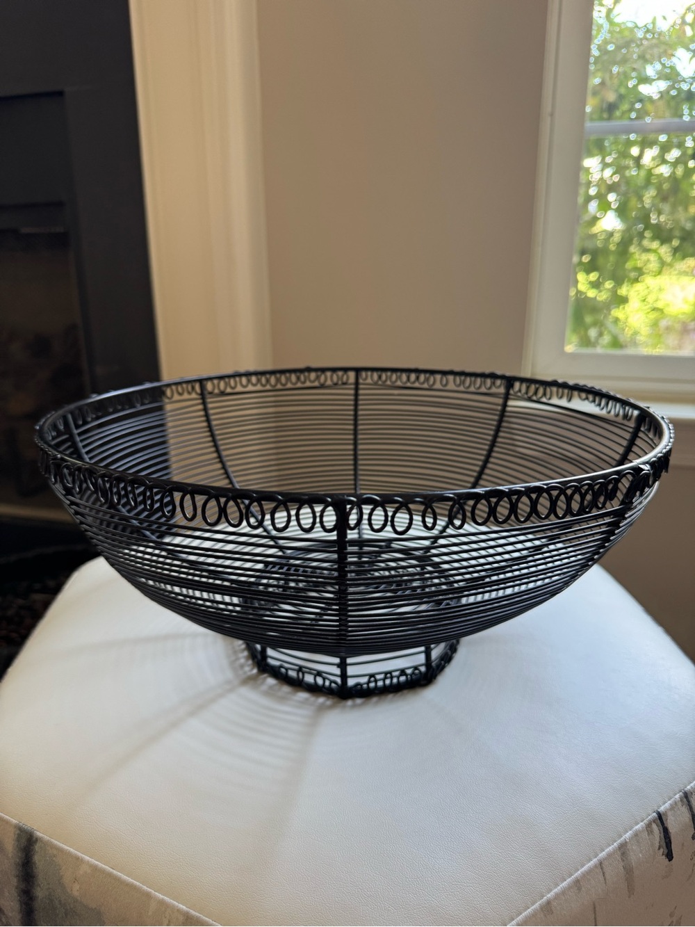 Large 13.5” Diameter Black Wire Frame Decorative Bowl / Basket